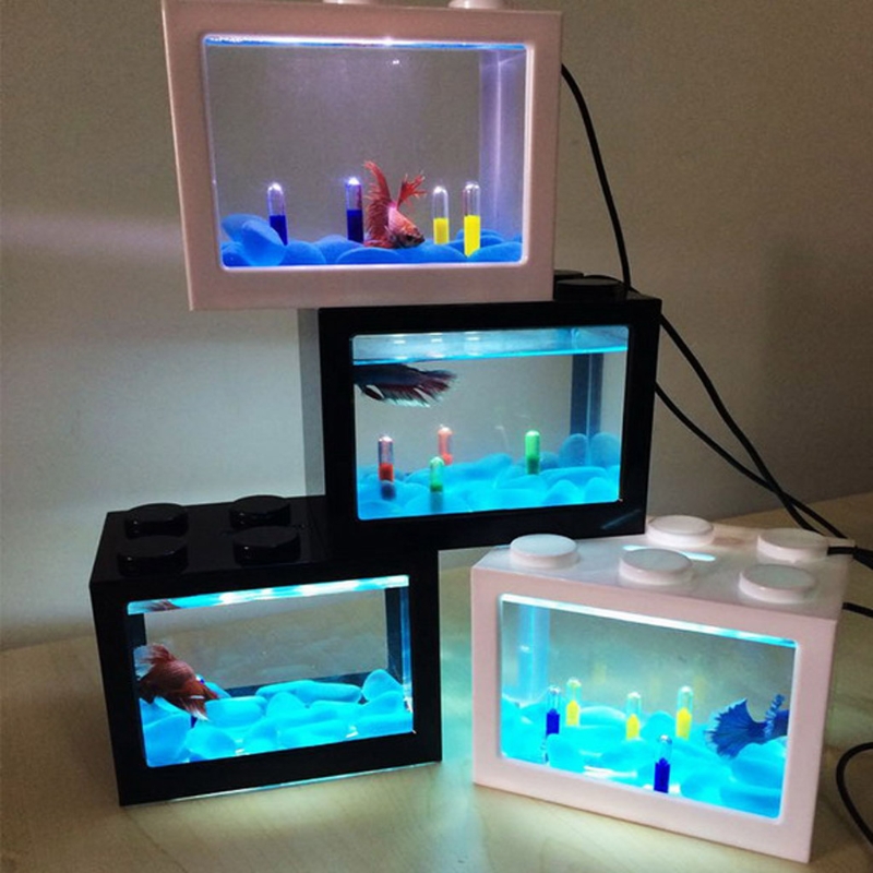 Aquarium Fish Game - Mini acquario USB con lampada a